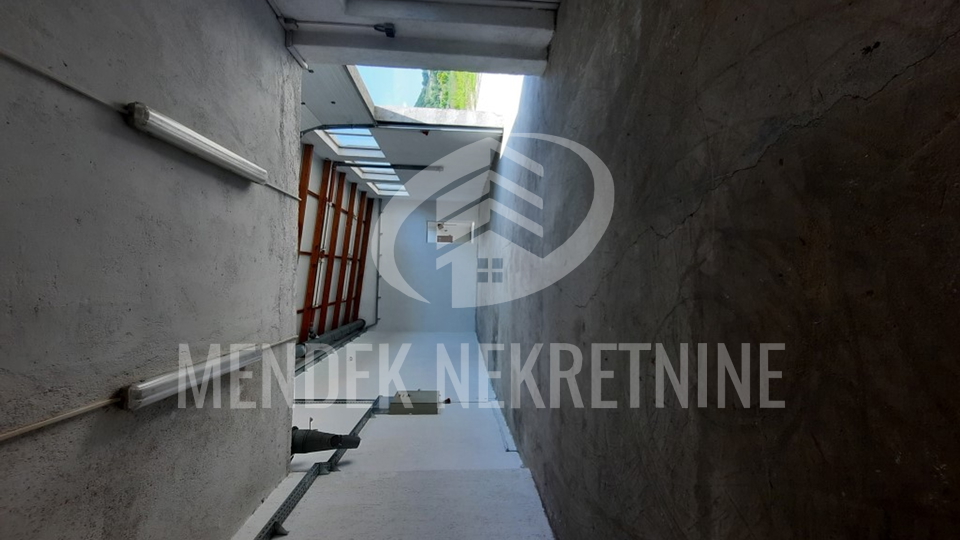 Commercial Property, 157 m2, For Rent, Ljubešćica